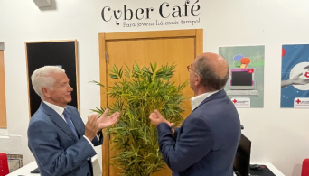 Cruz Vermelha inaugura Cyber Café na Costa do Estoril